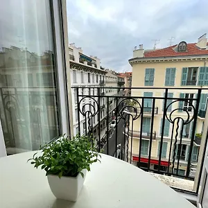 Renting - Notre Dame - Cosy Loft Perfect View On The Roofs Apartment Nice